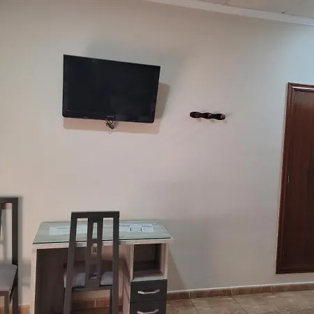 Πανσιόν Restaurante El Paraiso *