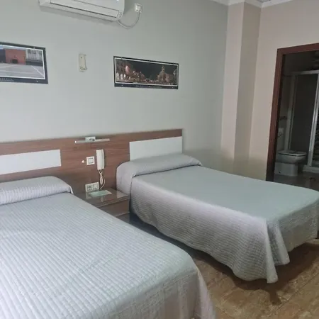 Πανσιόν Restaurante El Paraiso *