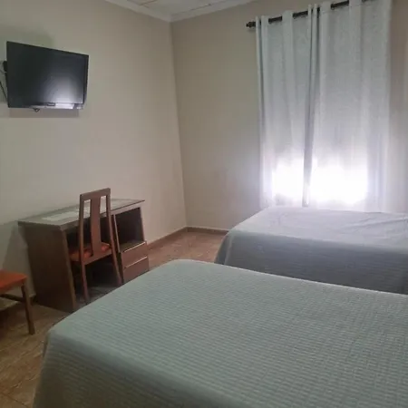 Restaurante El Paraiso 게스트하우스 *